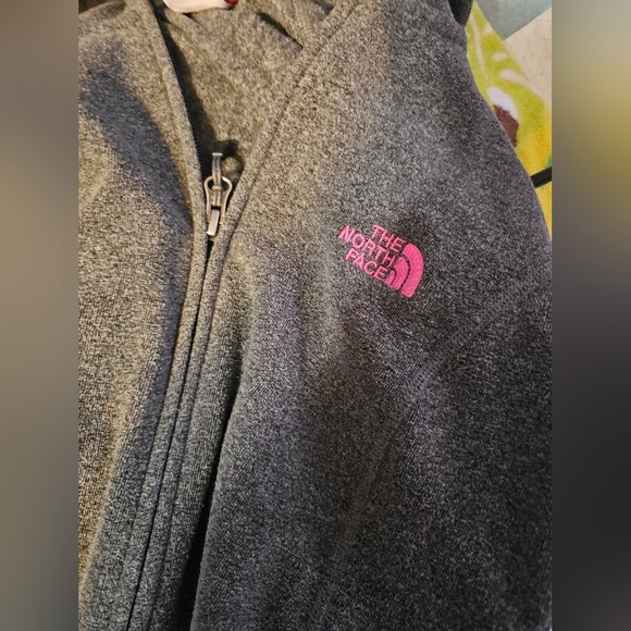 The North Face Gray Pink Womens L Breast Cancer Awareness Fleece Hooded Jacket - Picture 6 of 6